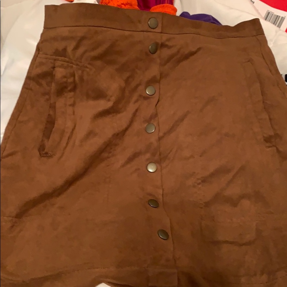 brown button down skirt